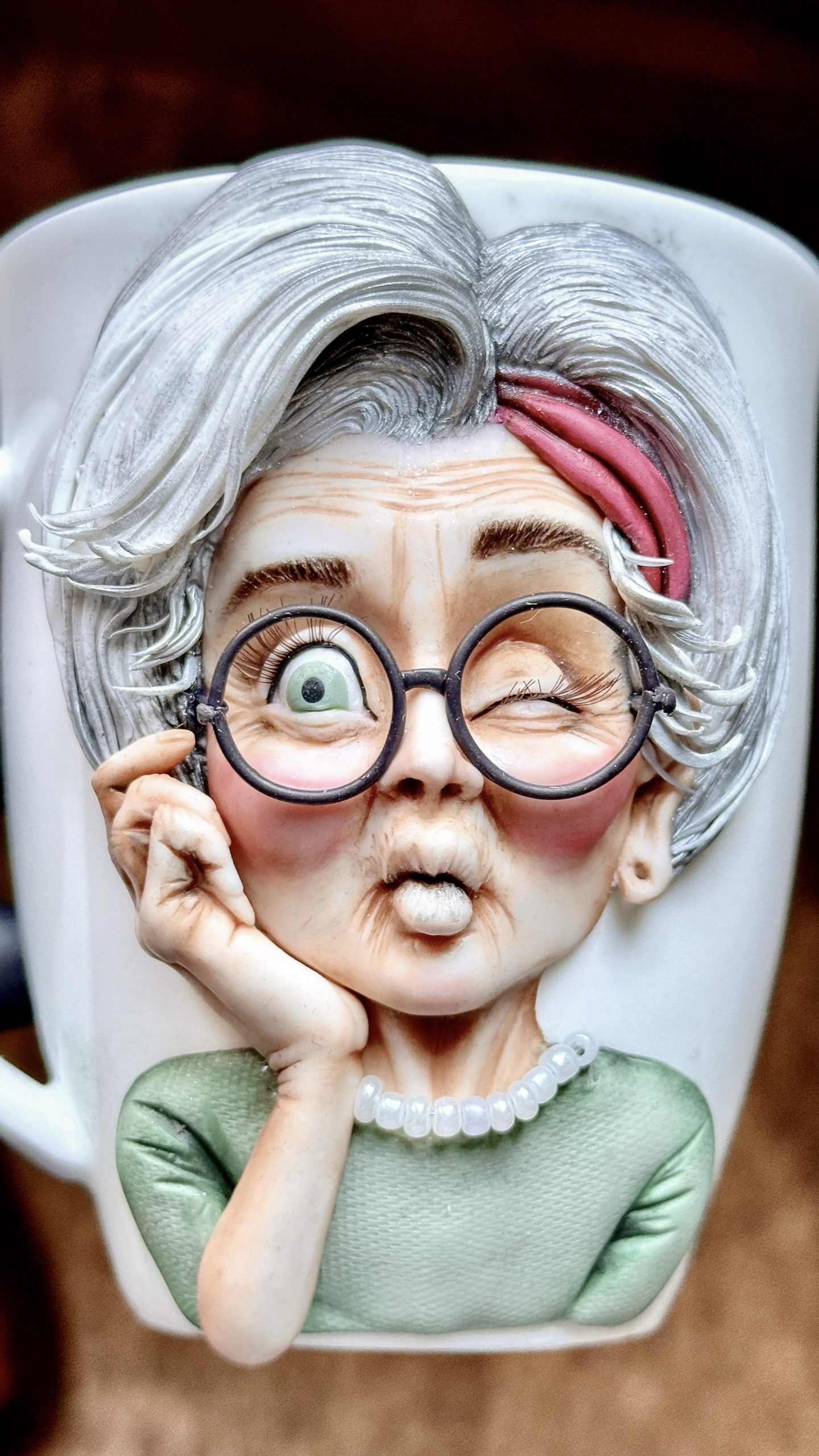 Процесний МК "Запальничка" - шаржева фігурка з полімерної глини на чашці - Зображення 5