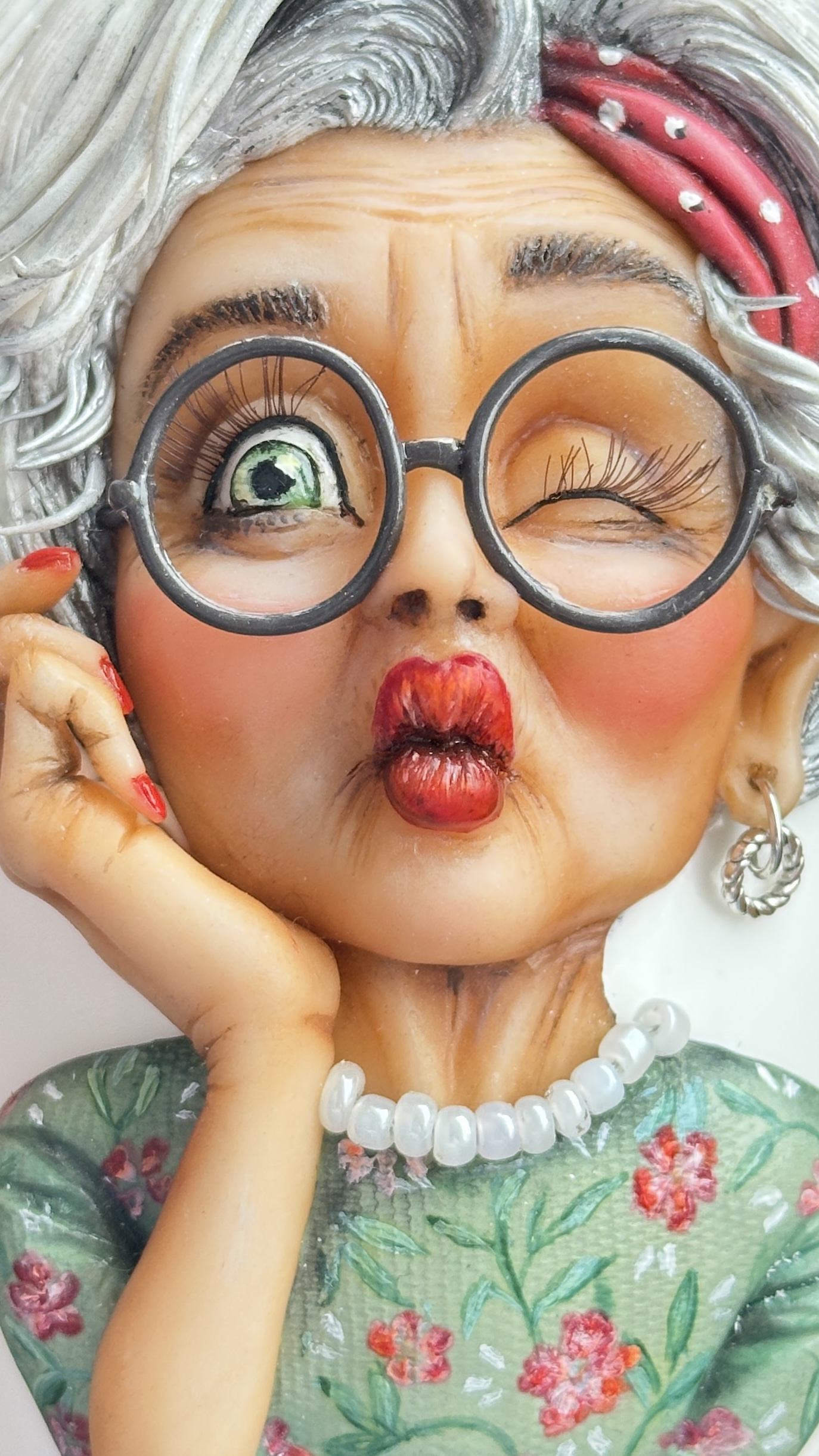 Процесний МК "Запальничка" - шаржева фігурка з полімерної глини на чашці - Зображення 7